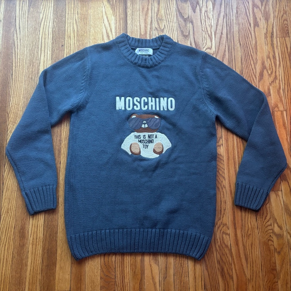 Moschino Knit This is not a moschino toy sweater. Kids XL